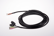 На этой фотографии изображено axis p55/q60 multi conn cable 5m